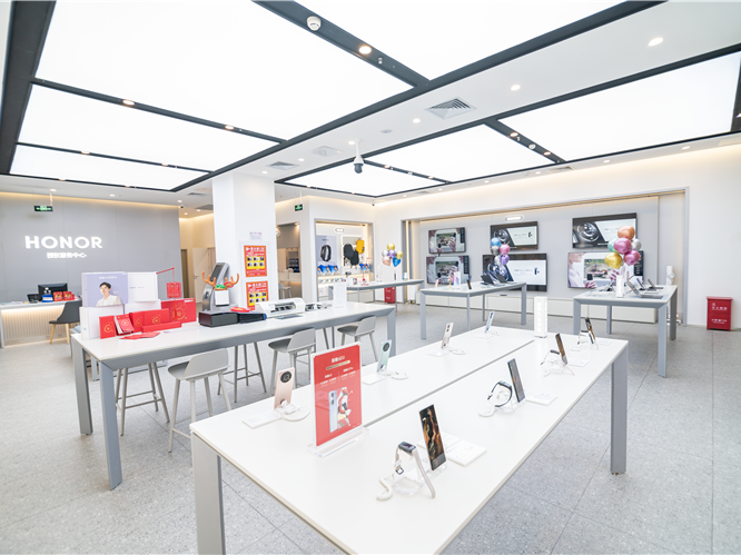 華業(yè)萬達榮耀授權(quán)體驗店